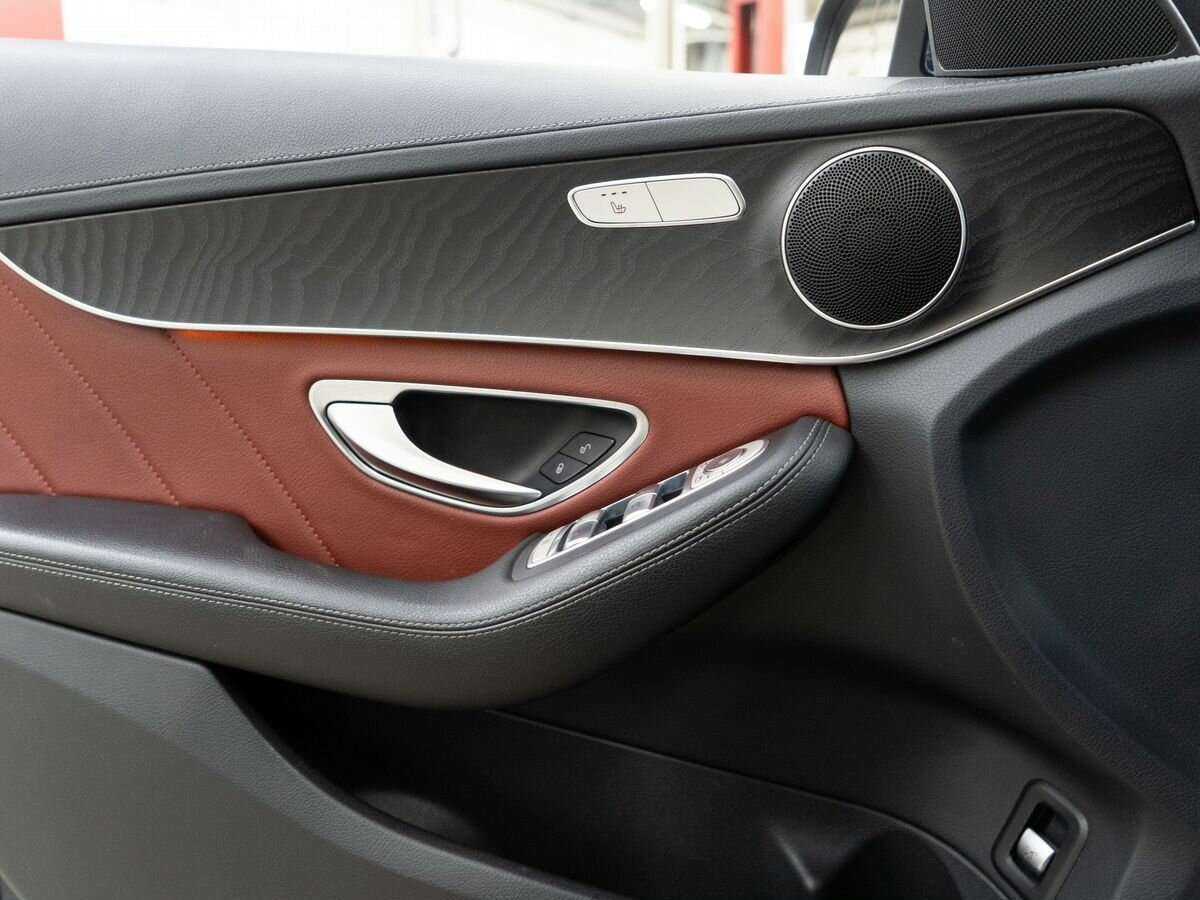 Б/У Мерседес-Бенц Ц-Класс 2014 года. Фото: #13