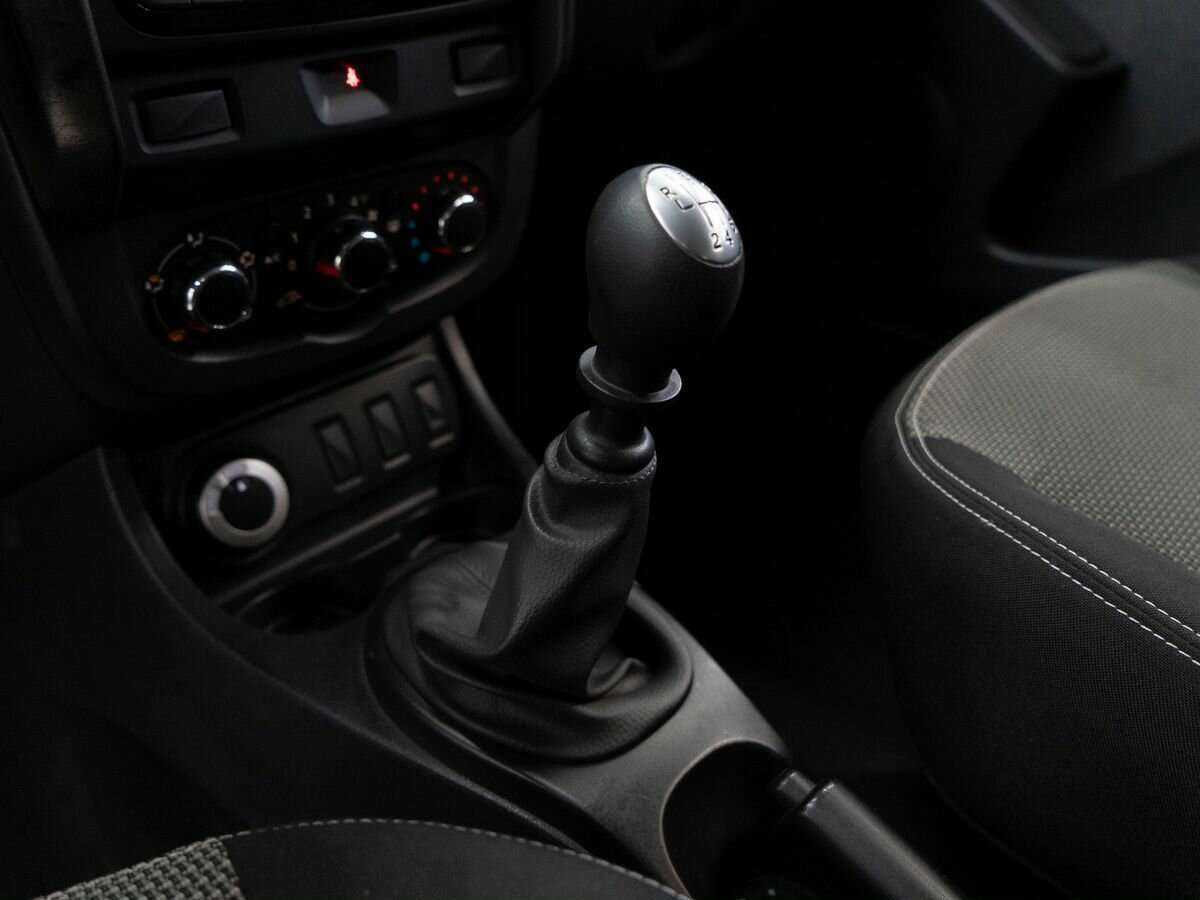 Б/У Рено Дастер 2015 года. Фото: #12