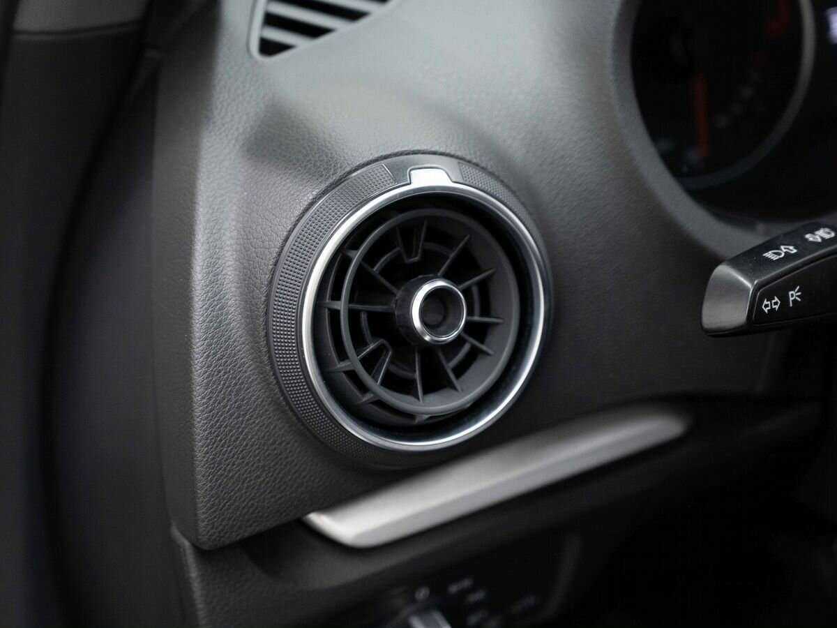 Б/У Ауди А3 2019 года. Фото: #16