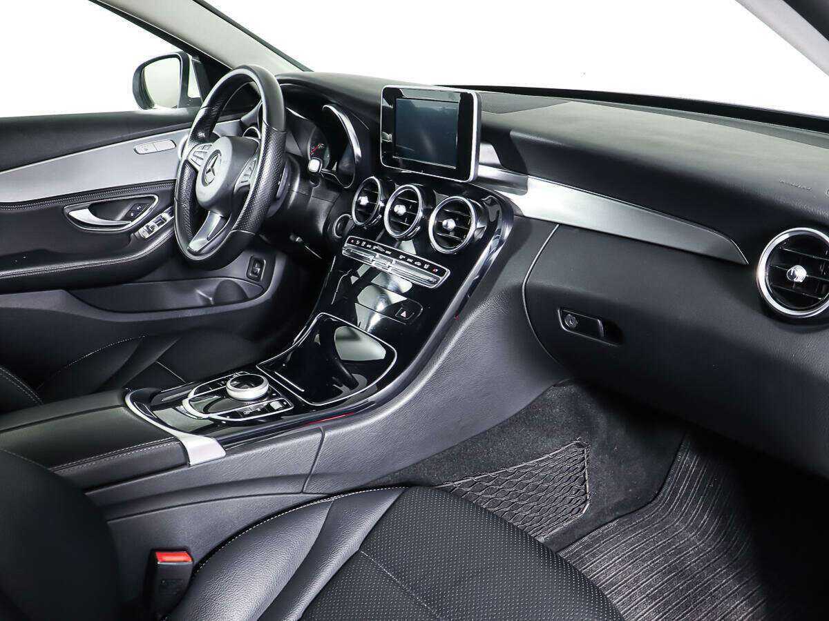 Б/У Мерседес-Бенц Ц-Класс 2014 года. Фото: #8