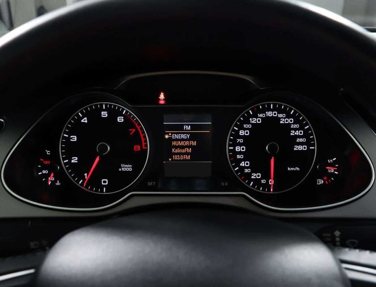 Б/У Ауди А4 2014 года. Фото: #15