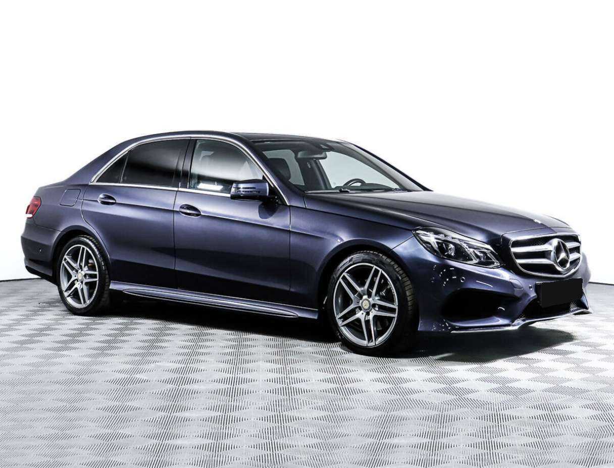 Б/У Мерседес-Бенц Е-Класс 2015 года. Фото: #2