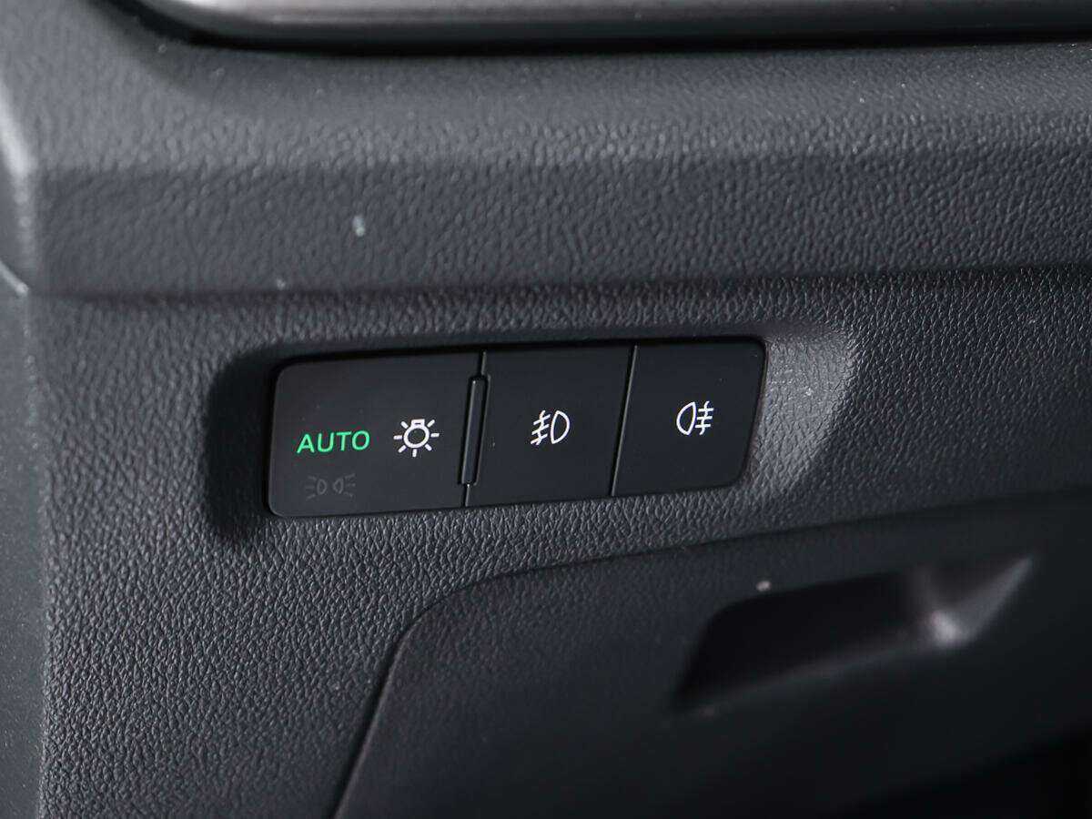 Б/У Шкода Октавия 2020 года. Фото: #17