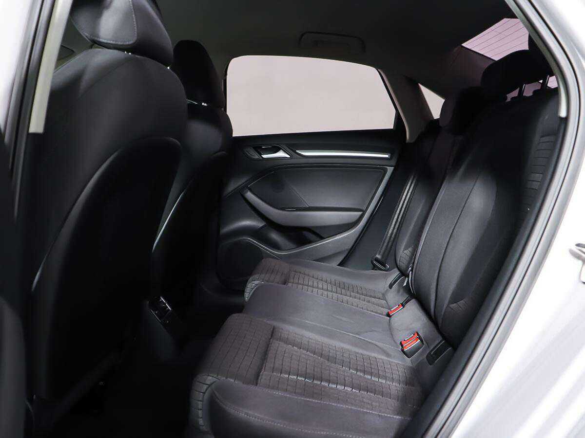 Б/У Ауди А3 2015 года. Фото: #8