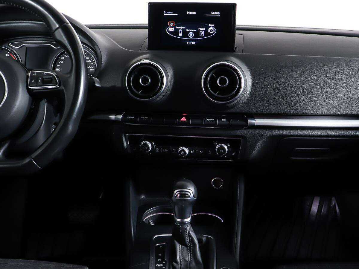 Б/У Ауди А3 2015 года. Фото: #10