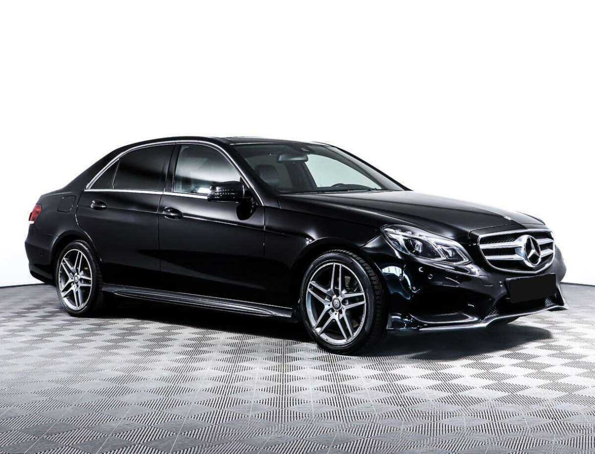 Б/У Мерседес-Бенц Е-Класс 2013 года. Фото: #2