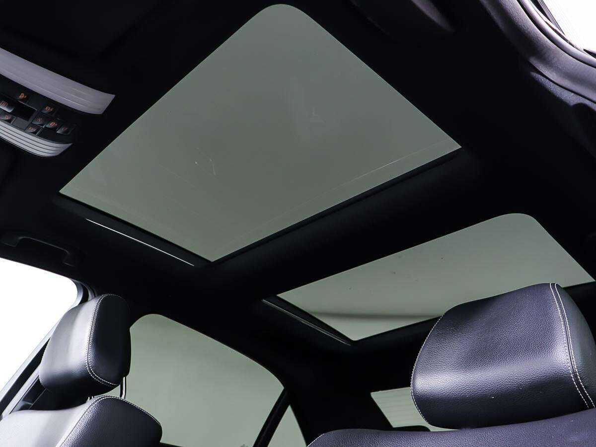 Б/У Мерседес-Бенц Е-Класс 2013 года. Фото: #17