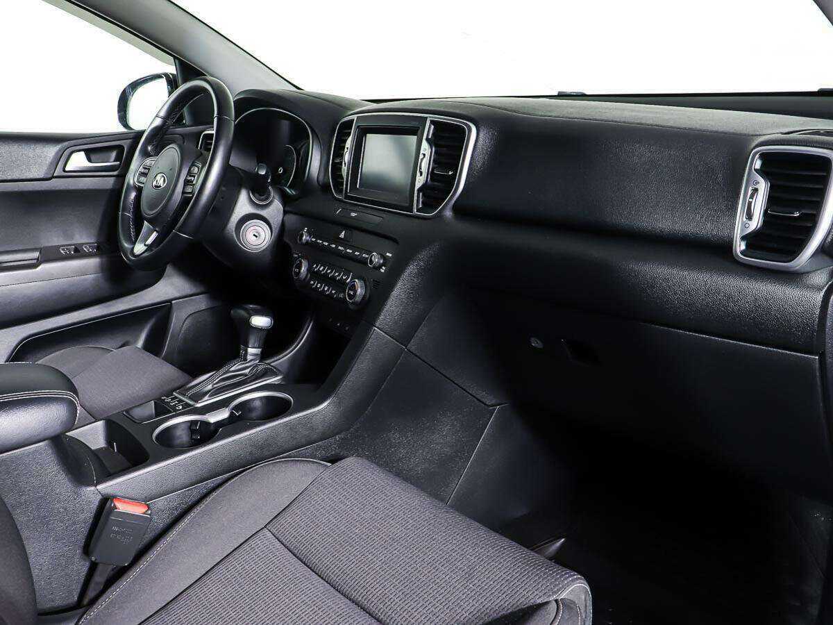 Б/У Киа Спортейдж 2018 года. Фото: #8