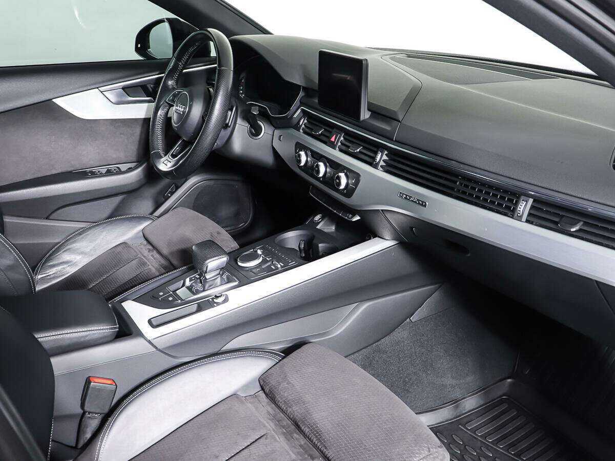 Б/У Ауди А4 2017 года. Фото: #8