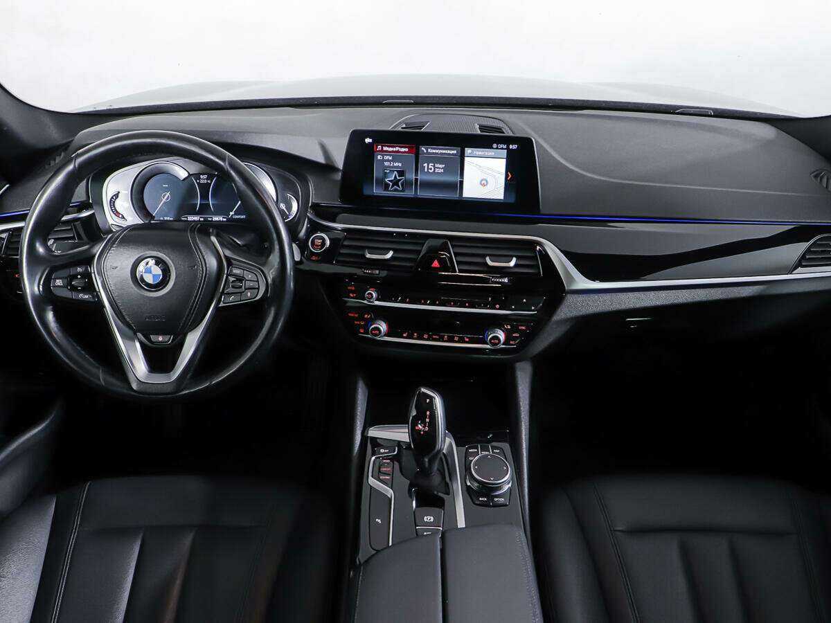 Б/У БМВ 5 серии 2017 года. Фото: #12