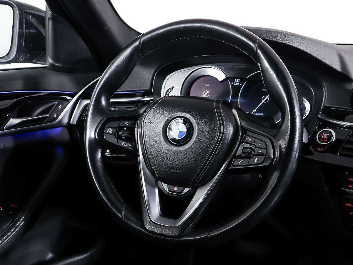 Б/У БМВ 5 серии 2017 года. Фото: #18