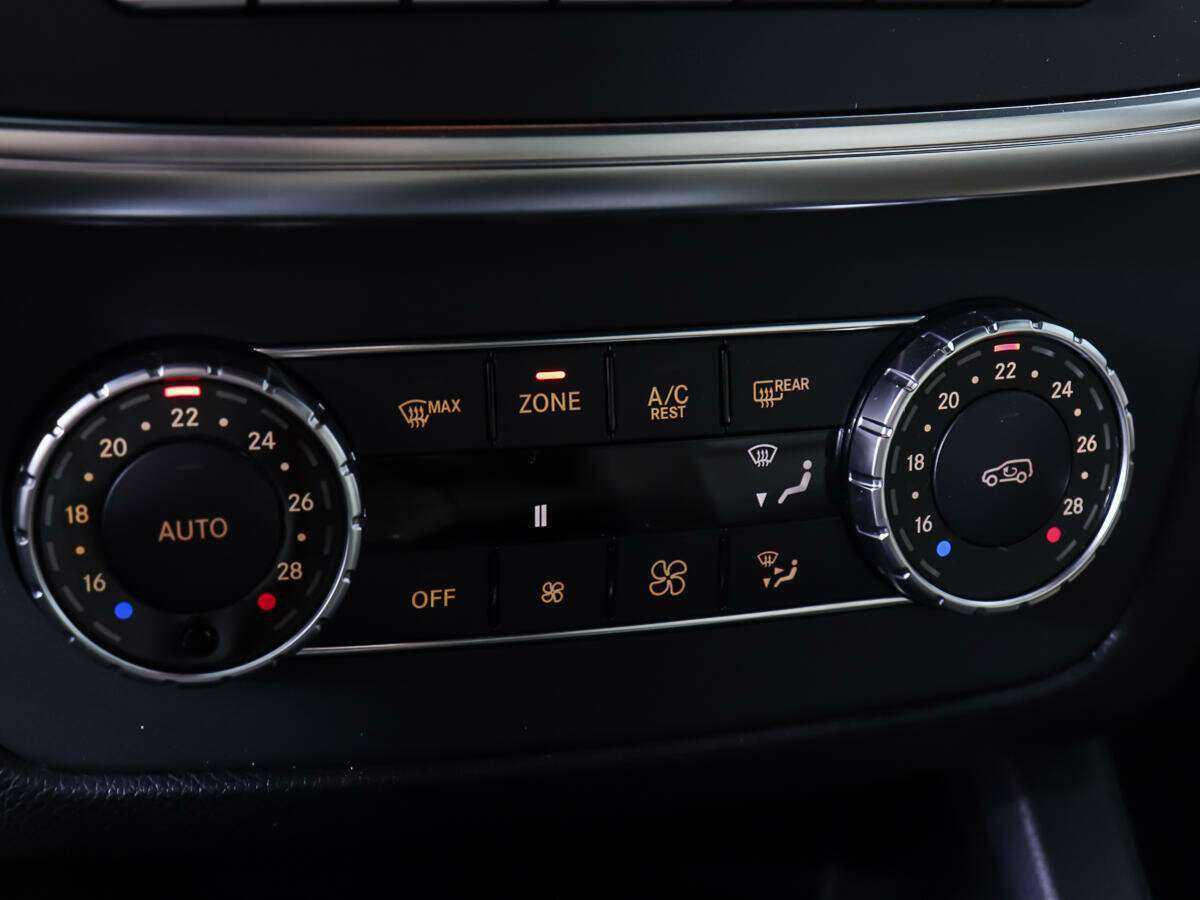 Б/У Мерседес-Бенц М-Класс 2014 года. Фото: #18