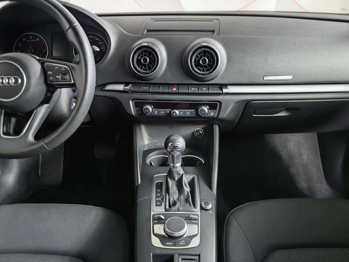 Б/У Ауди А3 2020 года. Фото: #9