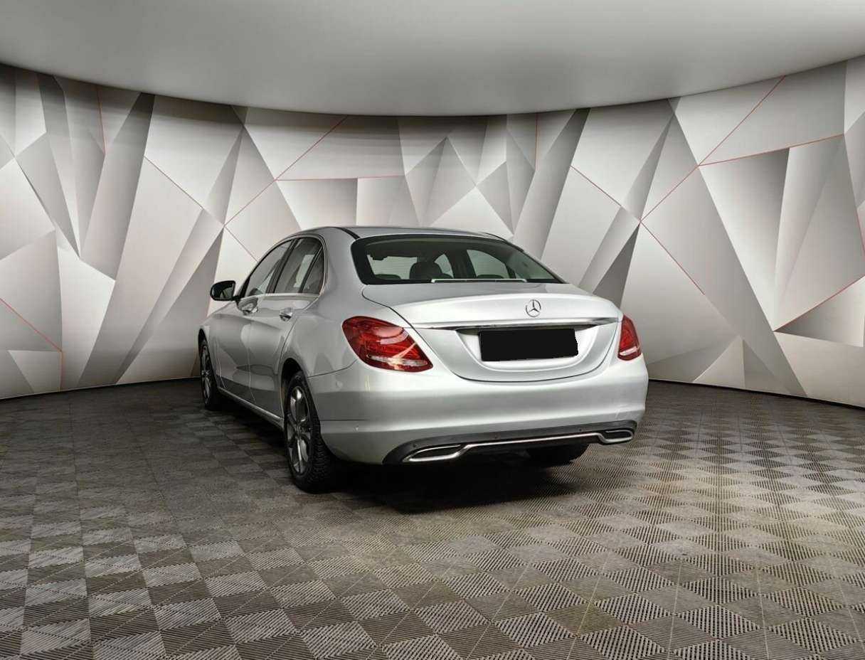 Б/У Мерседес-Бенц Ц-Класс 2017 года. Фото: #3