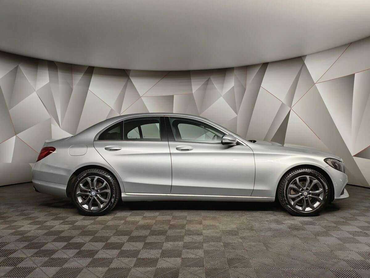 Б/У Мерседес-Бенц Ц-Класс 2017 года. Фото: #5