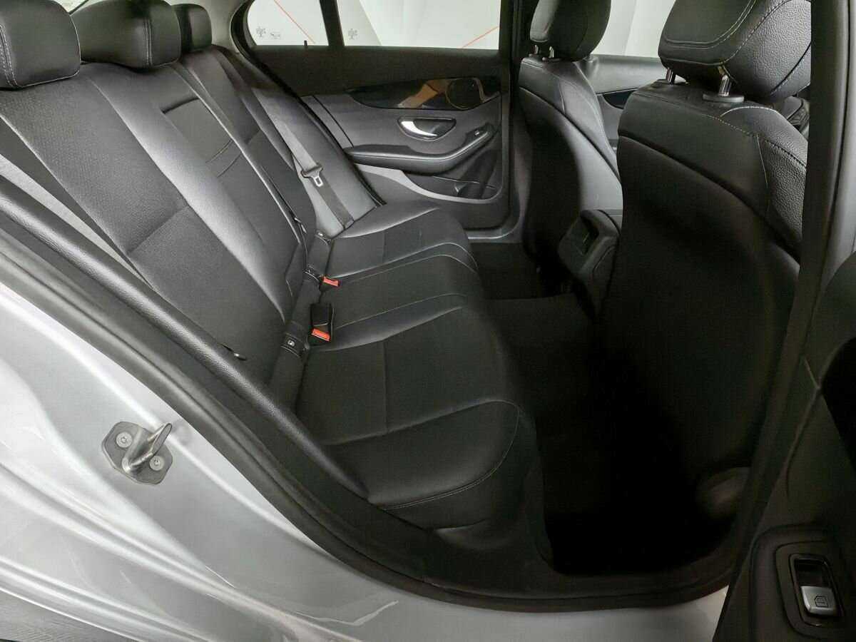 Б/У Мерседес-Бенц Ц-Класс 2017 года. Фото: #11