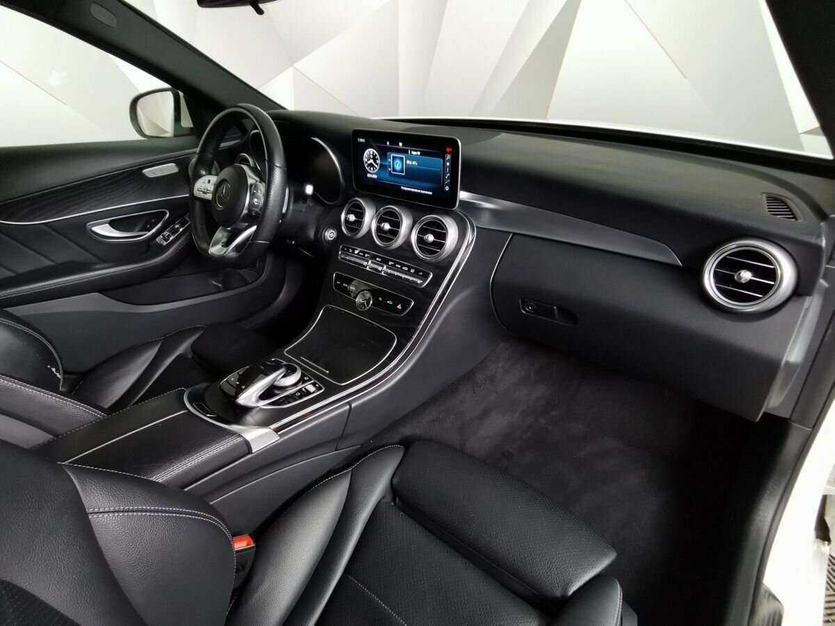 Б/У Мерседес-Бенц Ц-Класс 2019 года. Фото: #8