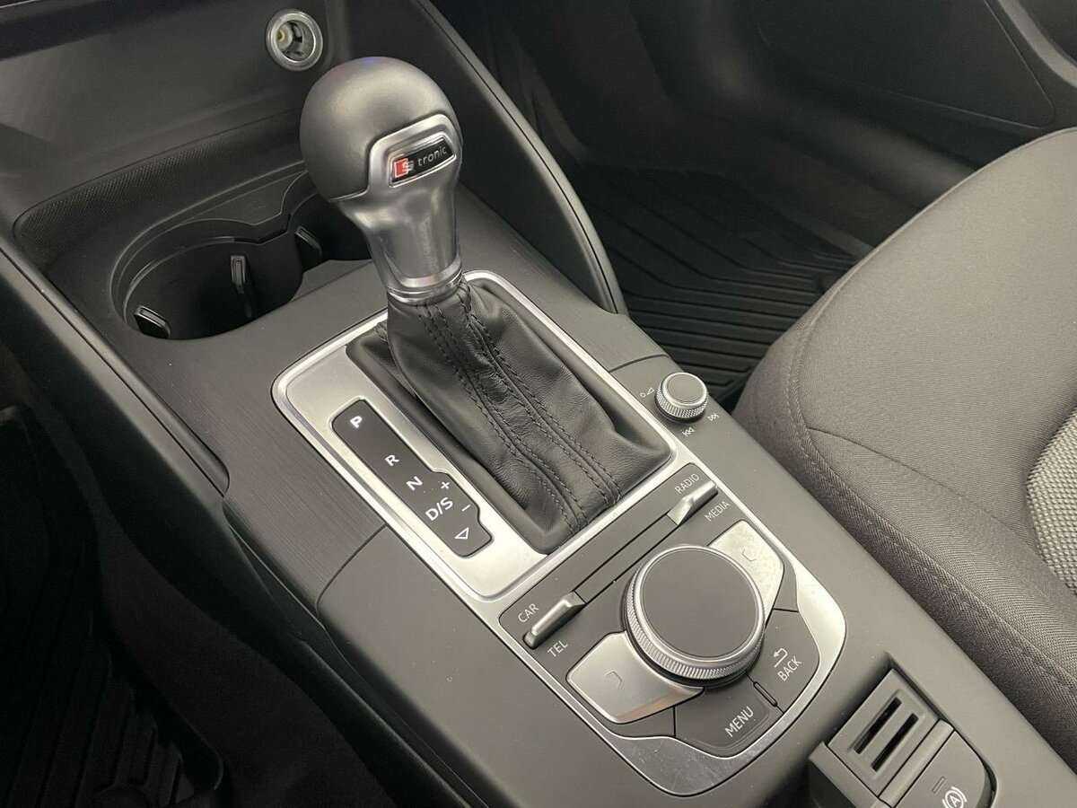 Б/У Ауди А3 2018 года. Фото: #12