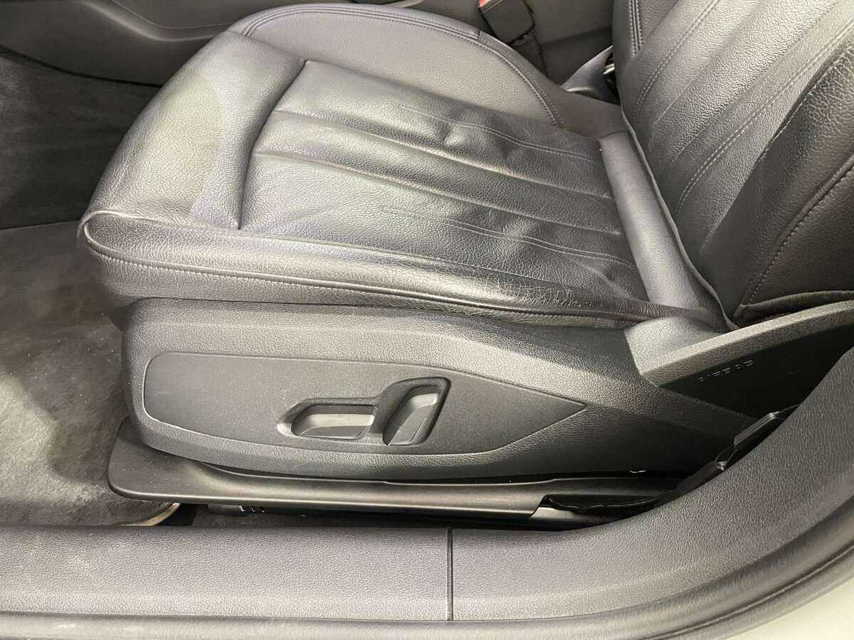 Б/У Ауди А4 2018 года. Фото: #9