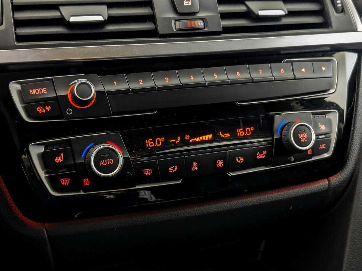 Б/У БМВ 3 серии 2018 года. Фото: #20