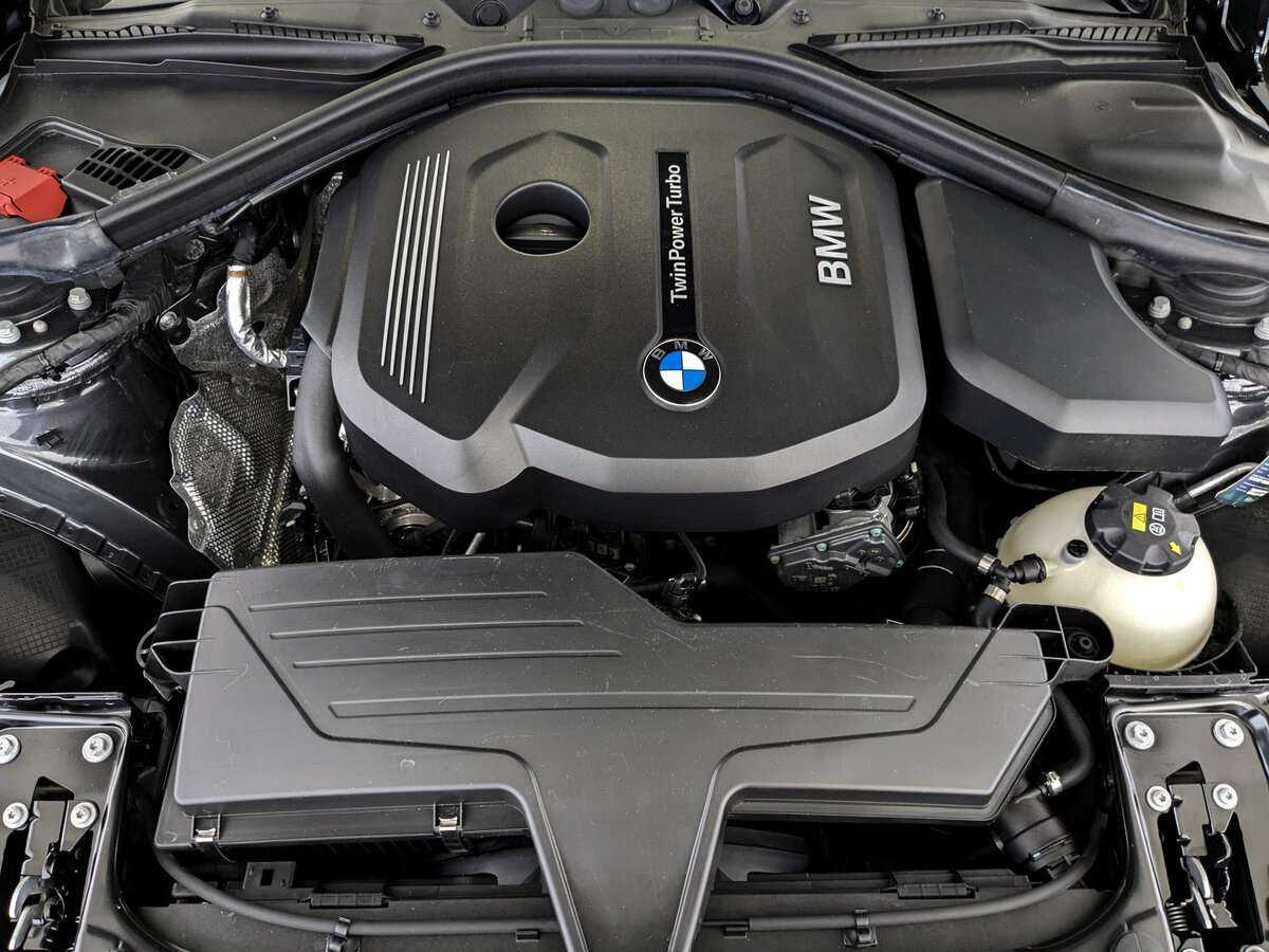 Б/У БМВ 3 серии 2018 года. Фото: #8