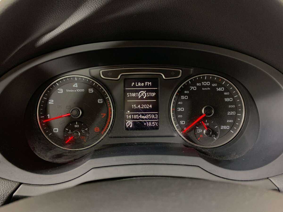 Б/У Ауди К3 2014 года. Фото: #11