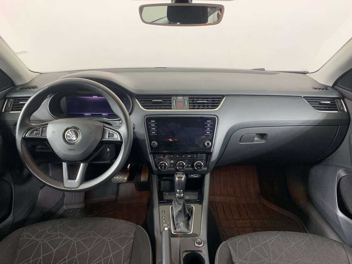 Б/У Шкода Октавия 2019 года. Фото: #9