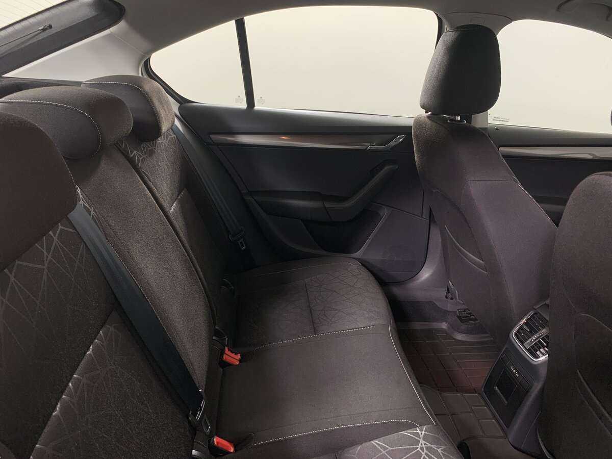 Б/У Шкода Октавия 2019 года. Фото: #14