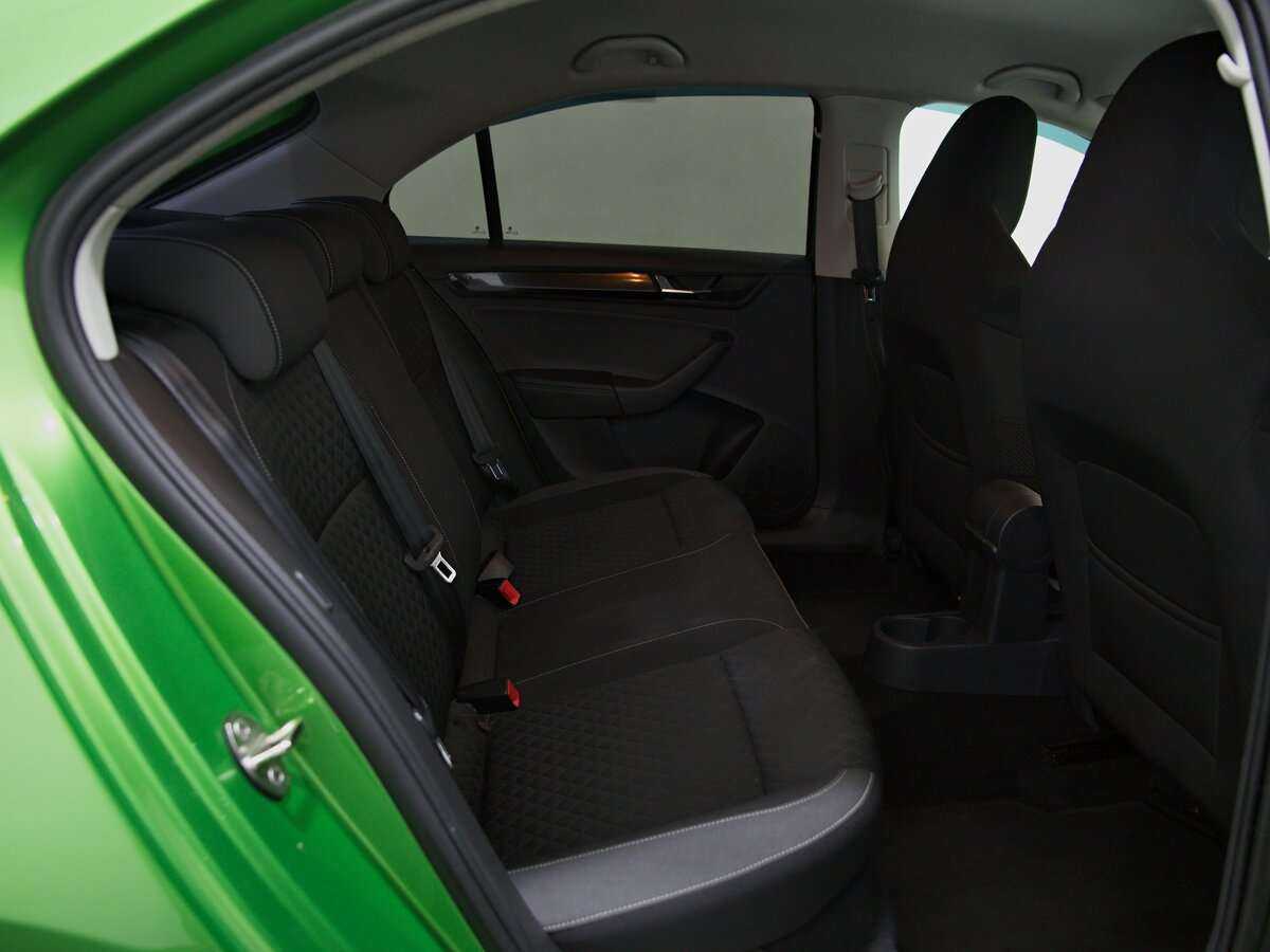 Б/У Шкода Рапид 2017 года. Фото: #3