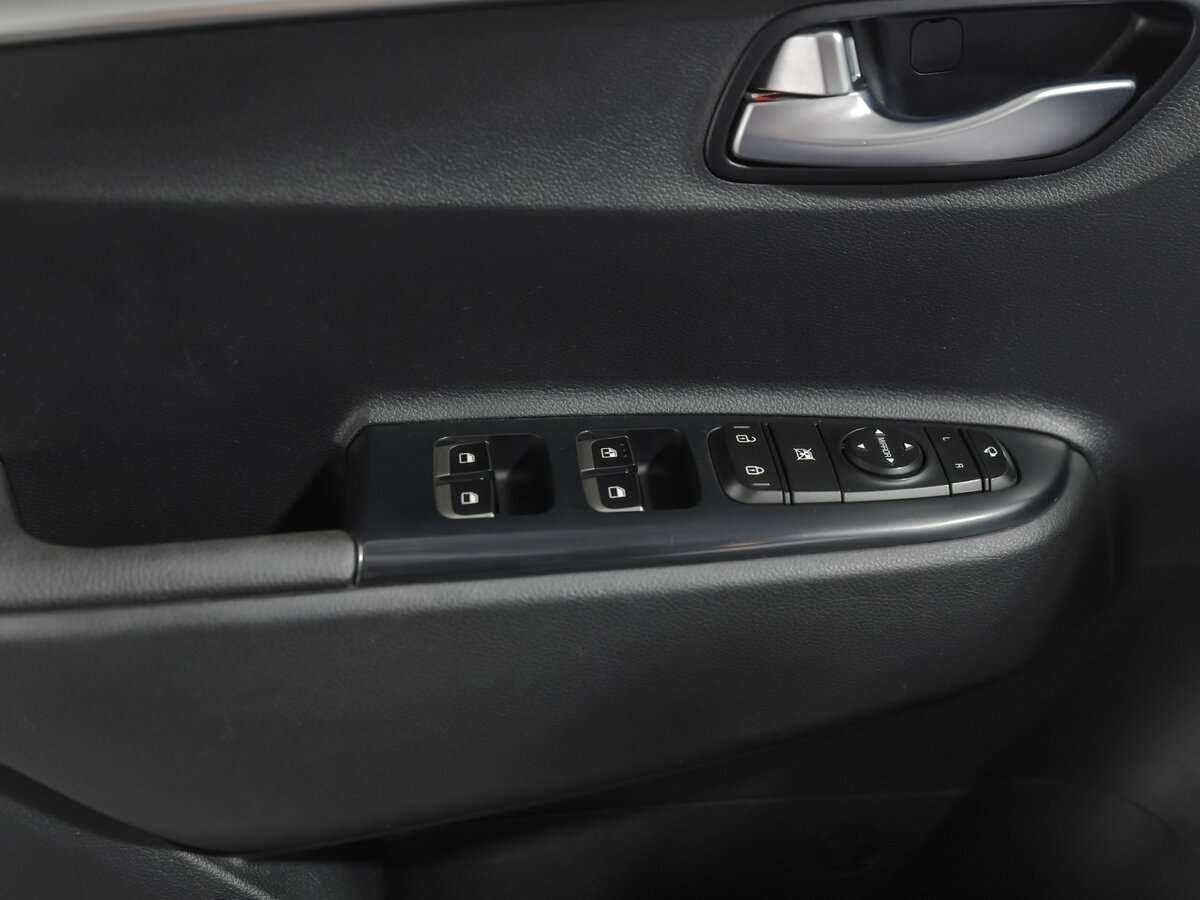 Б/У Киа Рио 2020 года. Фото: #13