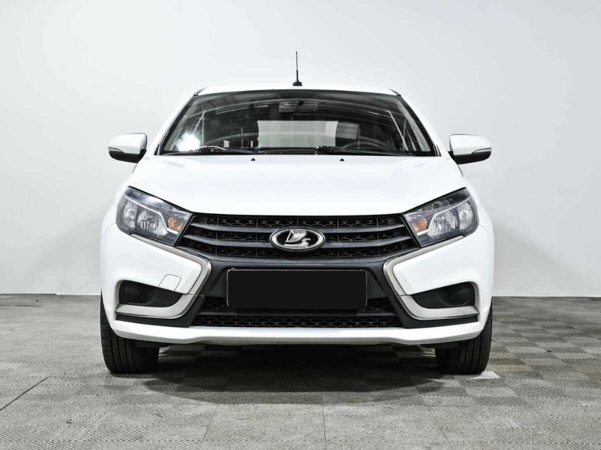 Б/У Лада (ВАЗ) Веста 2018 года. Фото: #1