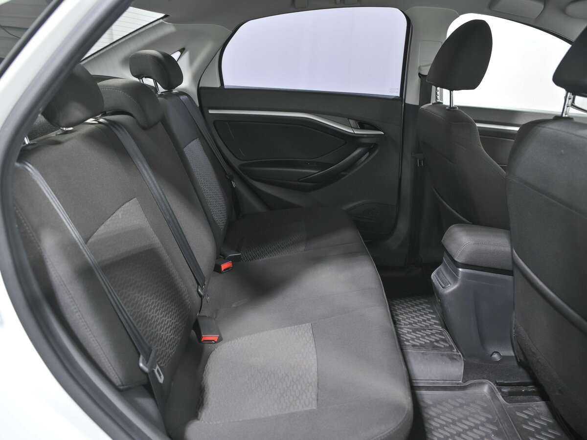 Б/У Лада (ВАЗ) Веста 2018 года. Фото: #14