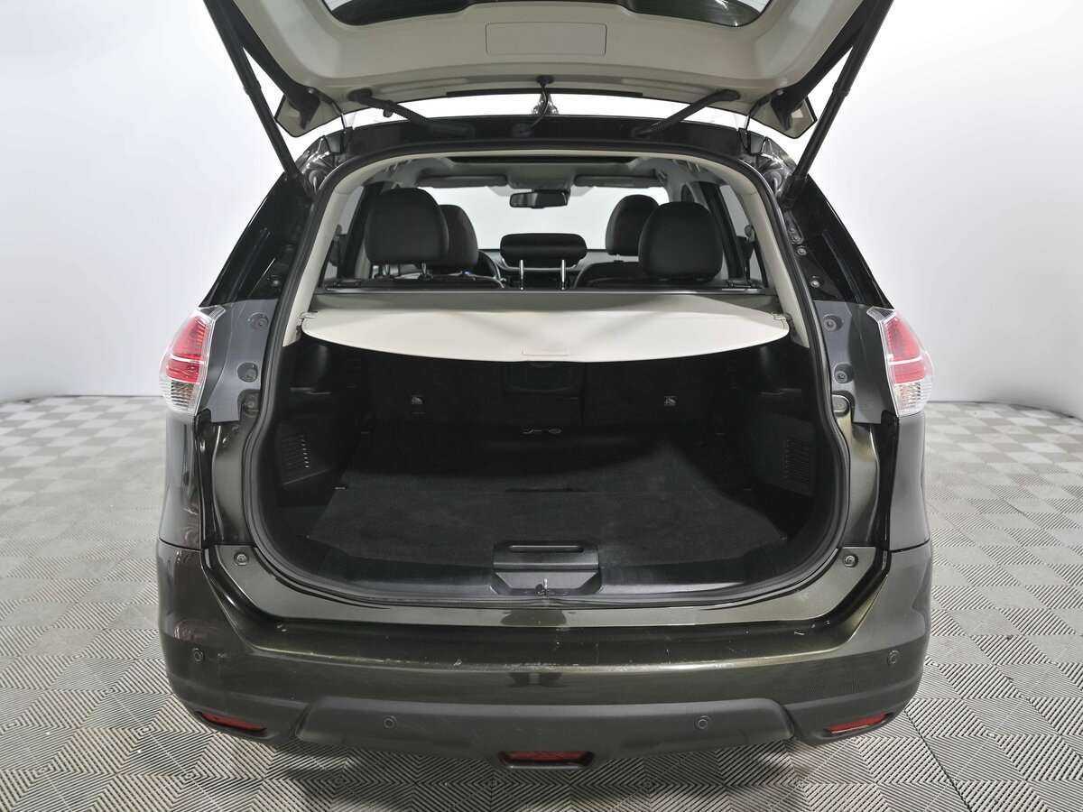 Б/У Ниссан Икс-Трейл 2017 года. Фото: #21