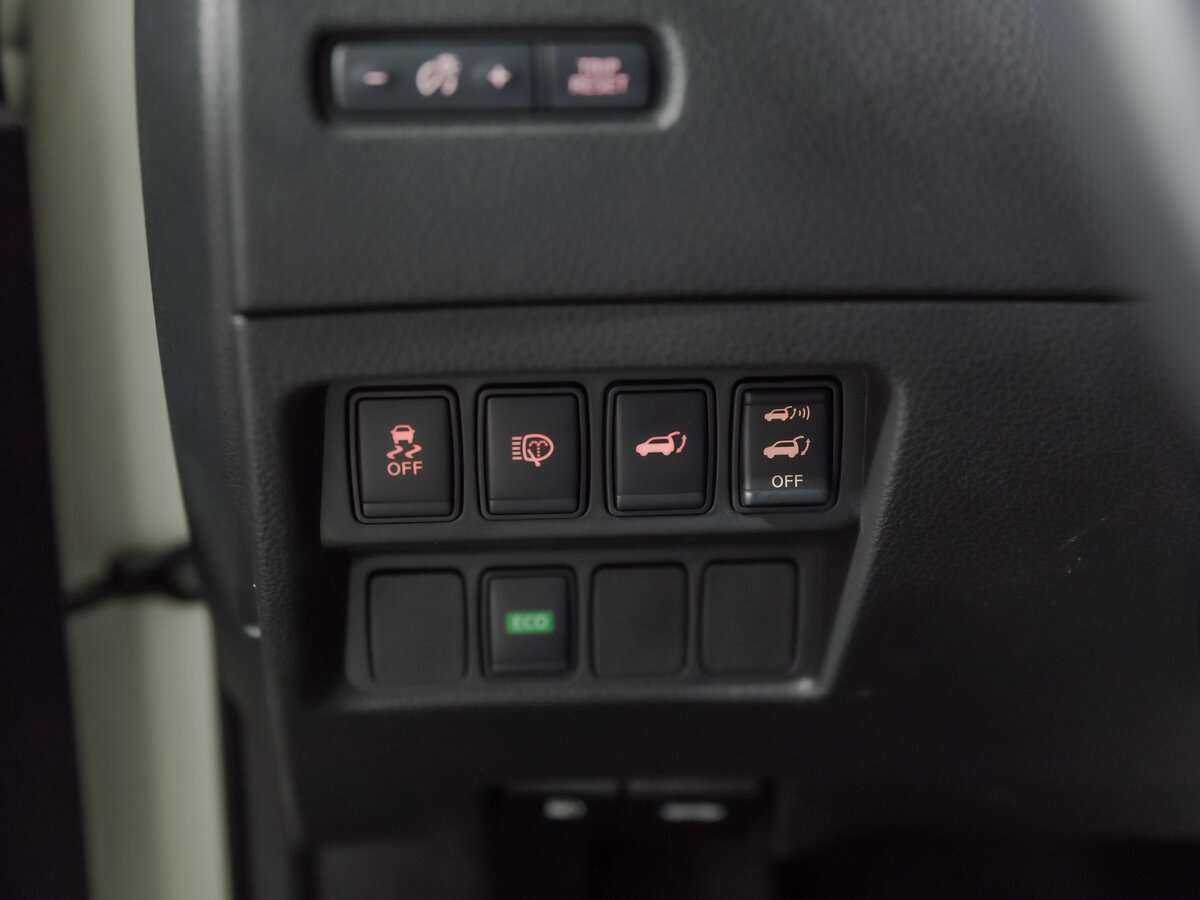 Б/У Ниссан Икс-Трейл 2017 года. Фото: #14