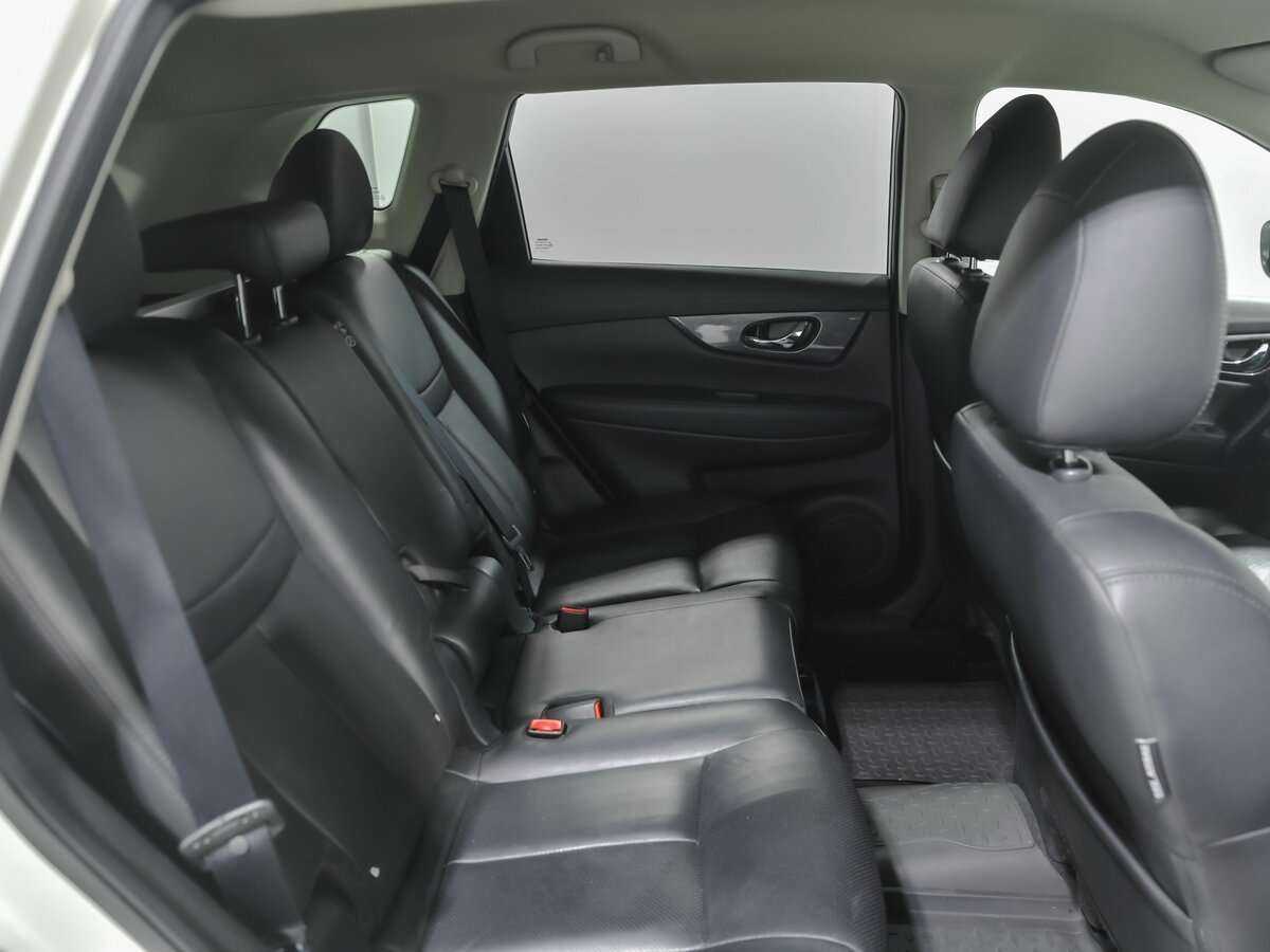 Б/У Ниссан Икс-Трейл 2017 года. Фото: #16