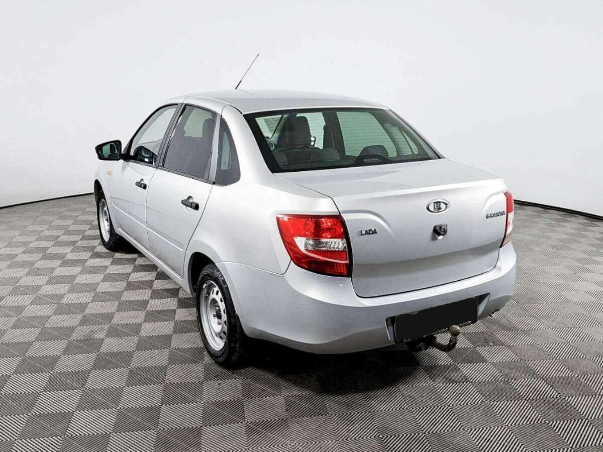 Б/У Лада (ВАЗ) Гранта 2016 года. Фото: #4