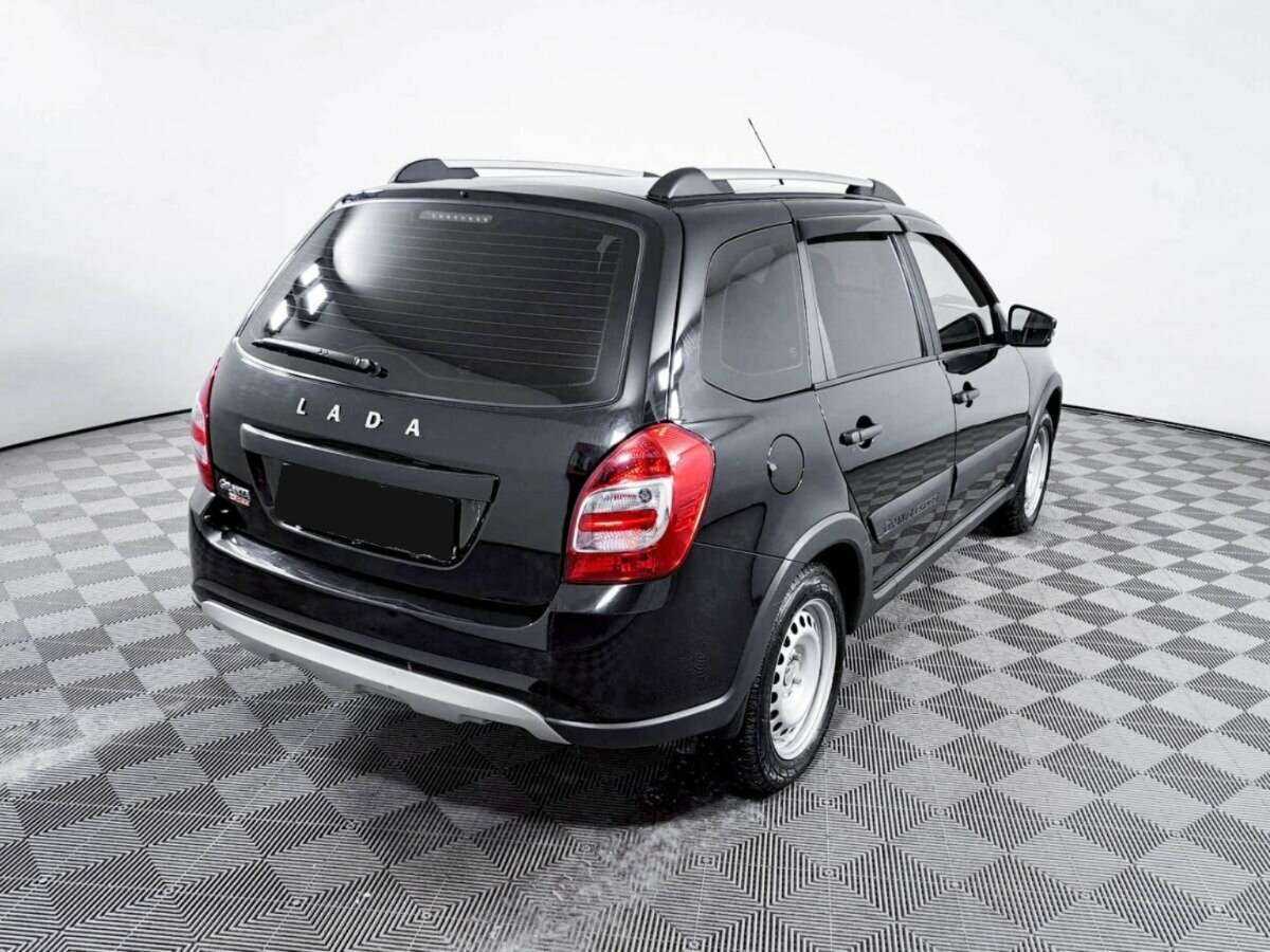 Б/У Лада (ВАЗ) Гранта 2023 года. Фото: #3