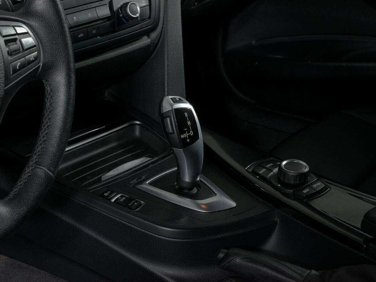 Б/У БМВ 3 серии 2014 года. Фото: #14