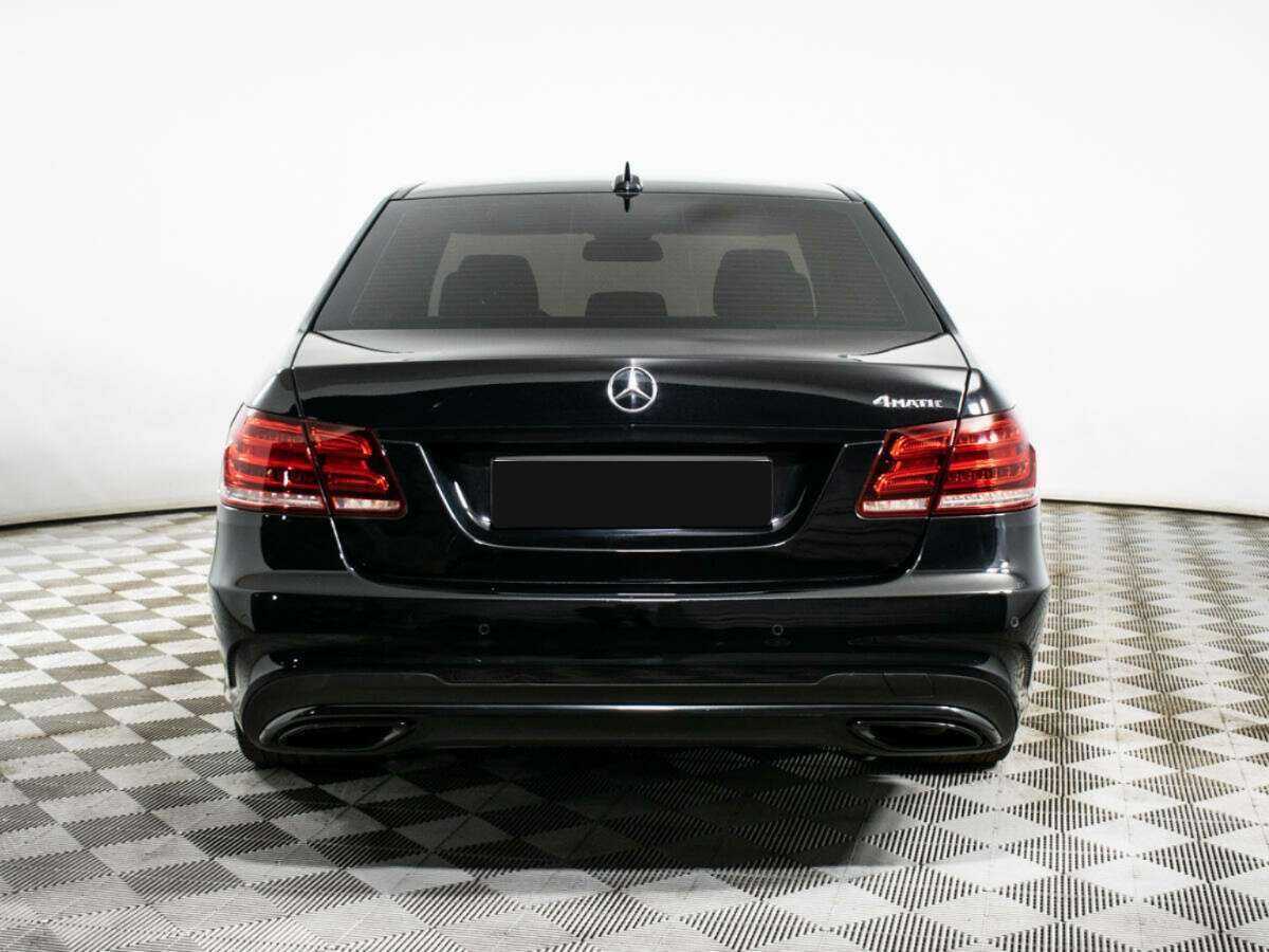 Б/У Мерседес-Бенц Е-Класс 2014 года. Фото: #5