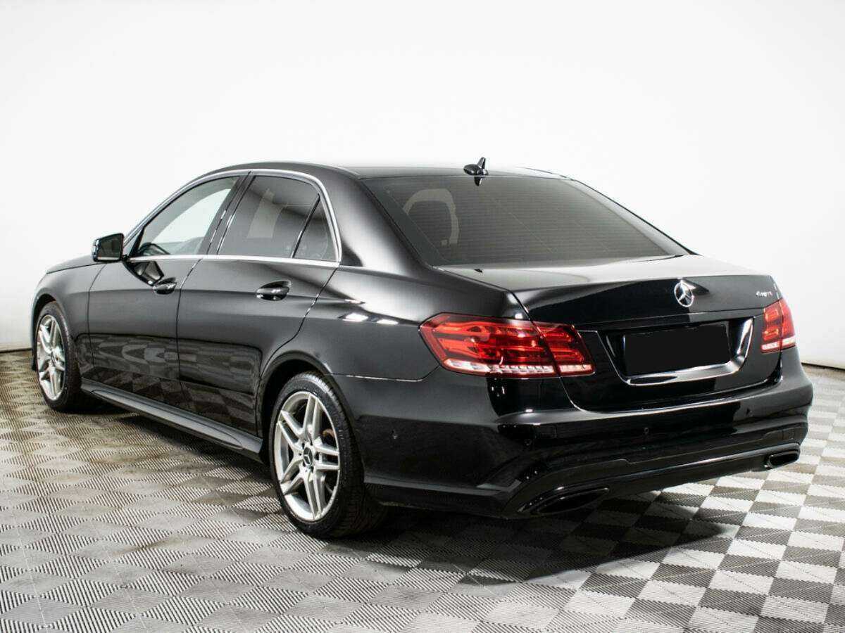Б/У Мерседес-Бенц Е-Класс 2014 года. Фото: #6
