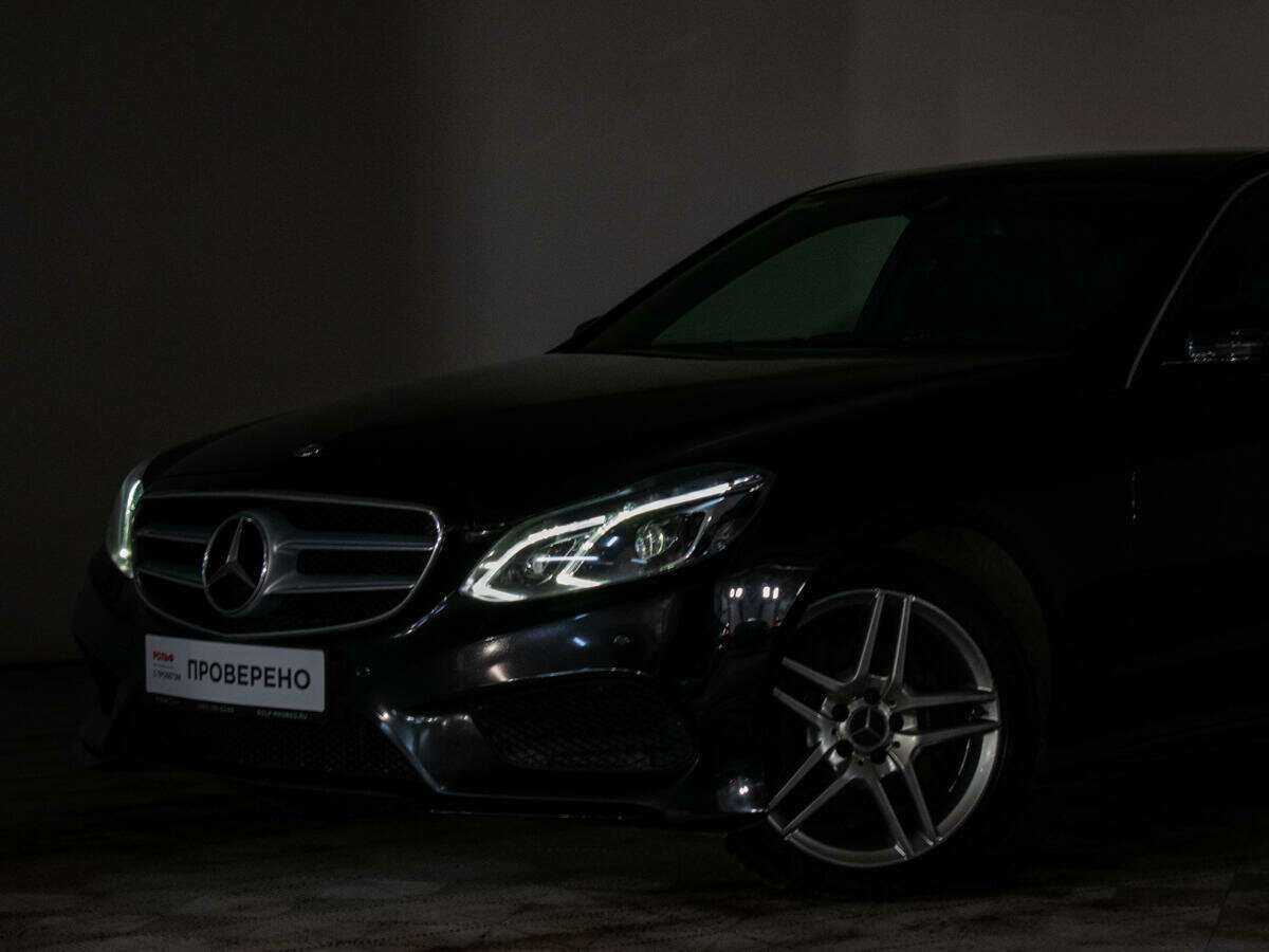 Б/У Мерседес-Бенц Е-Класс 2014 года. Фото: #12
