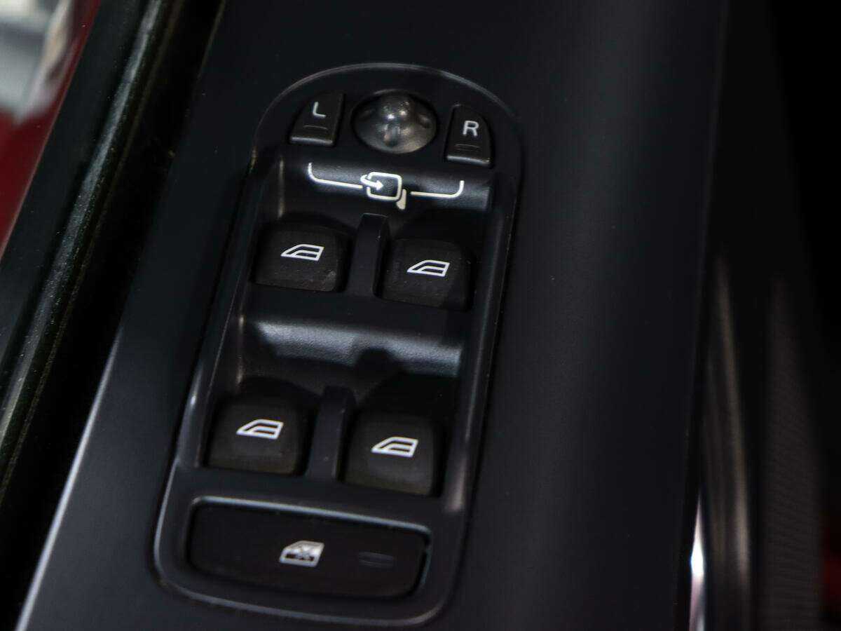 Б/У Лэнд Ровер Фрилендер 2014 года. Фото: #14