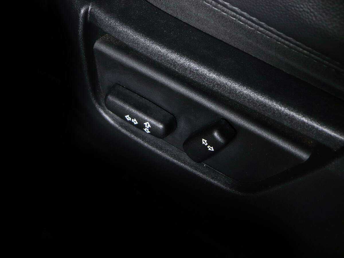 Б/У Лэнд Ровер Фрилендер 2014 года. Фото: #15