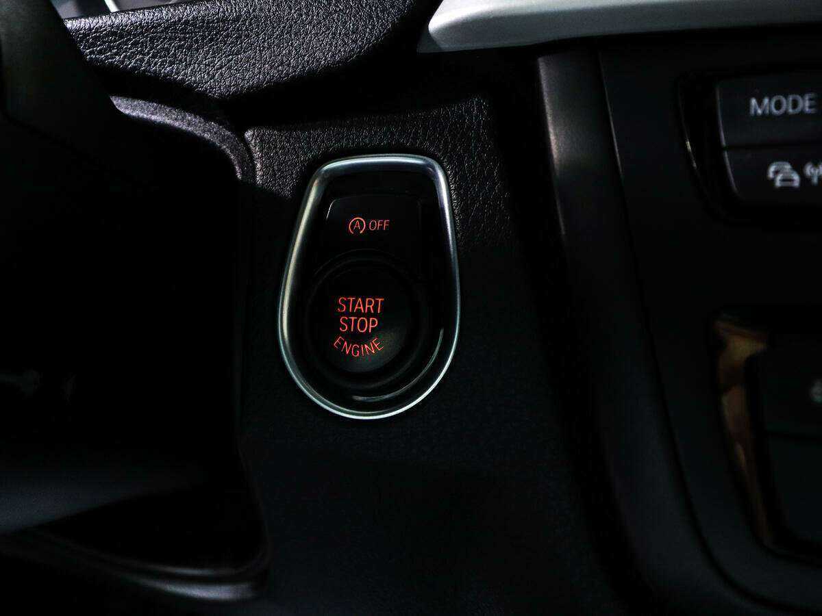 Б/У БМВ 3 серии 2013 года. Фото: #16