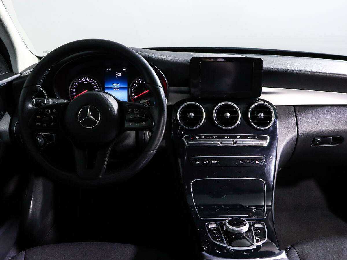 Б/У Мерседес-Бенц Ц-Класс 2019 года. Фото: #10