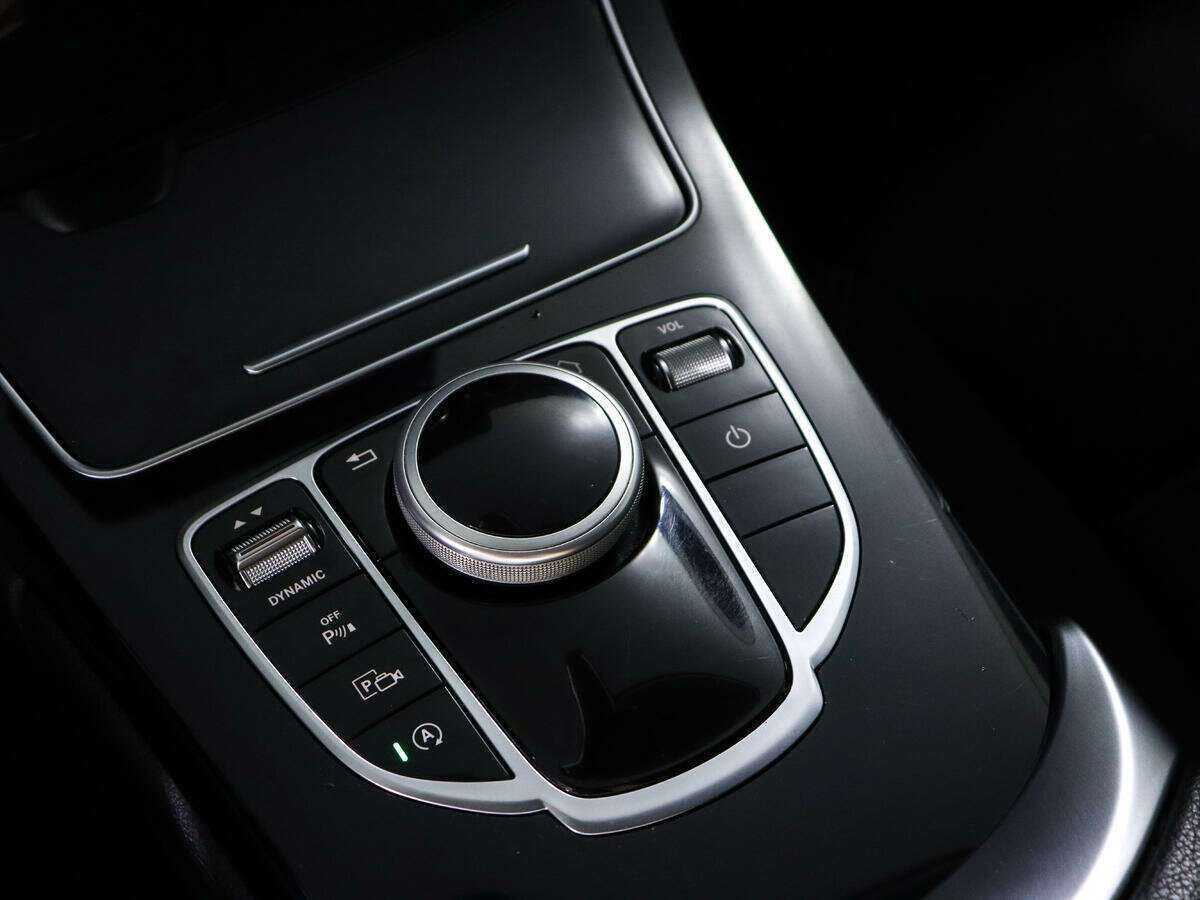 Б/У Мерседес-Бенц Ц-Класс 2019 года. Фото: #16