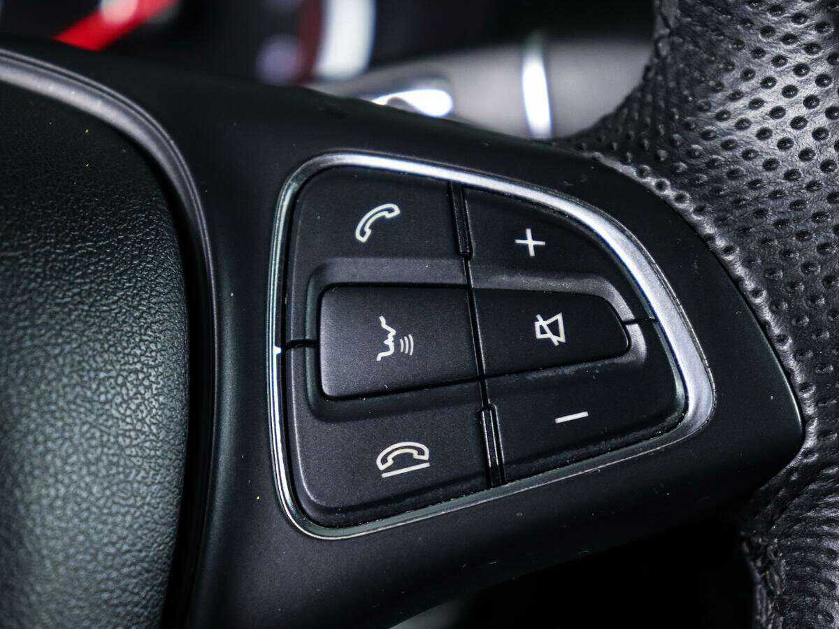 Б/У Мерседес-Бенц Ц-Класс 2017 года. Фото: #16