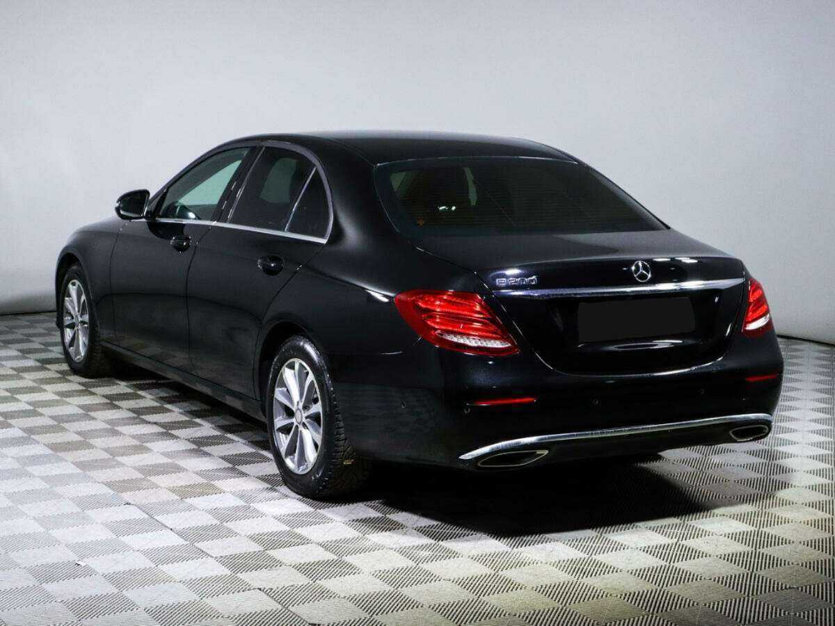 Б/У Мерседес-Бенц Е-Класс 2016 года. Фото: #5