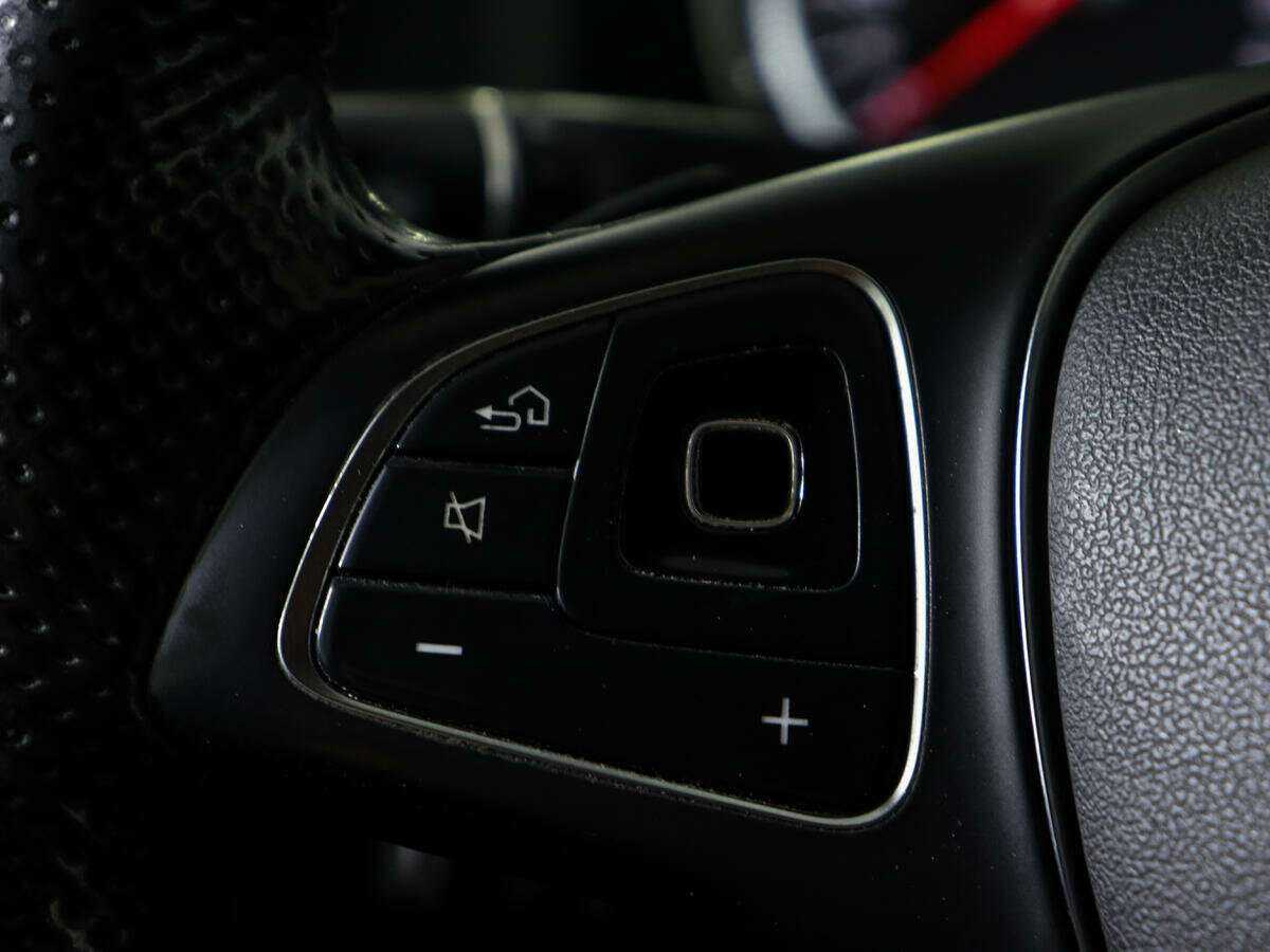 Б/У Мерседес-Бенц Е-Класс 2016 года. Фото: #19