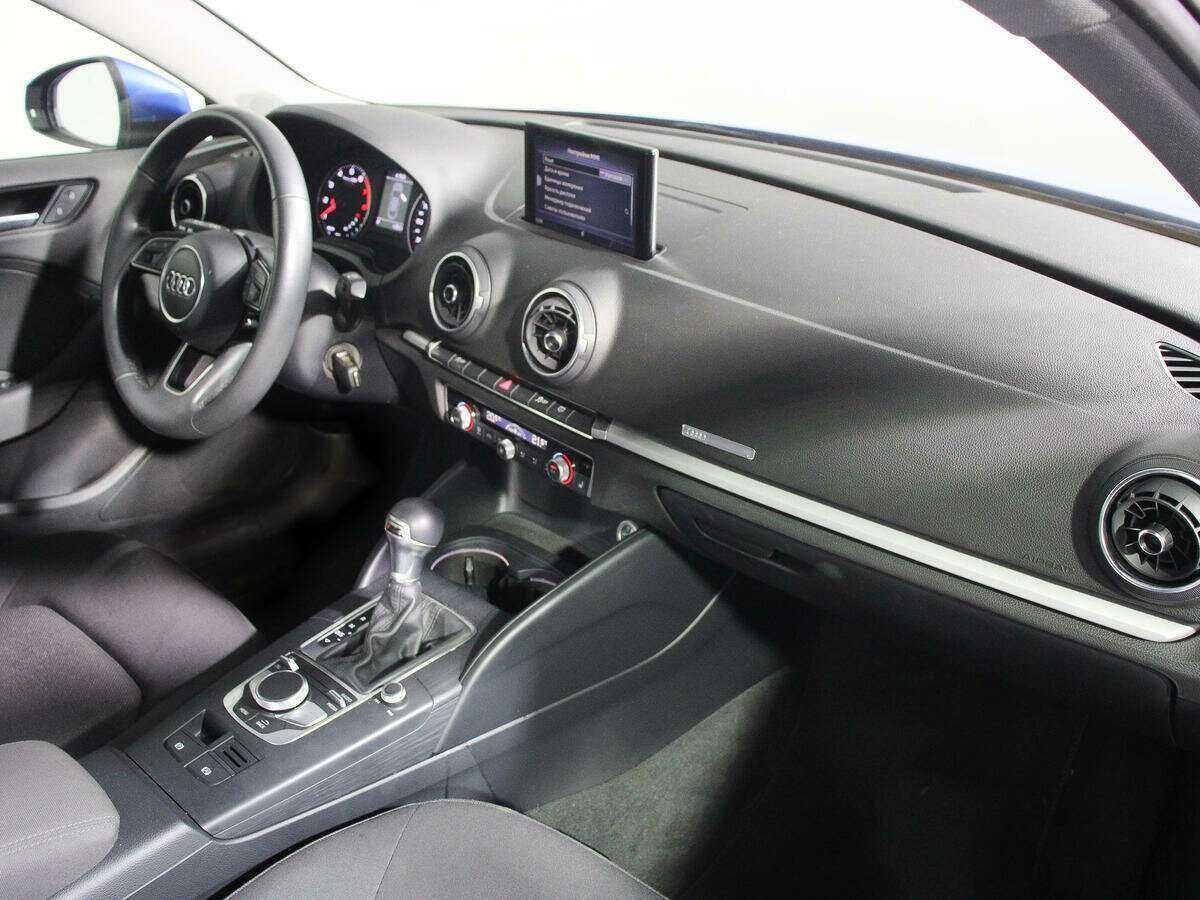 Б/У Ауди А3 2019 года. Фото: #7